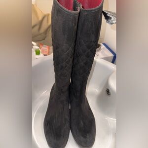 Tommy Hilfiger Babette Black Quilted Tall Knee-High Riding / Rain Boots – Size 8